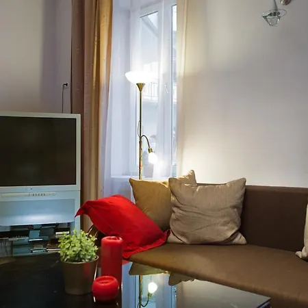 Euro Hostel *